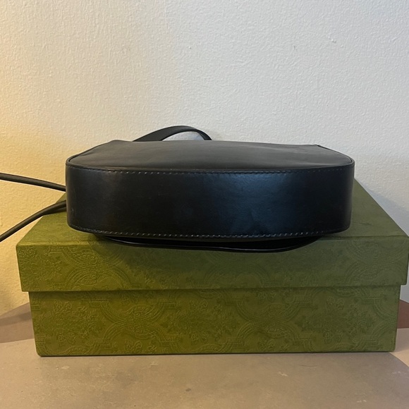 Mansur Gavriel Black Classic Crossbody Bag Regular Size - Picture 5 of 12